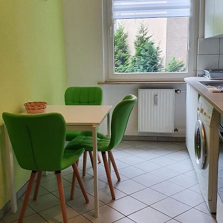 Grosse Ferienwohnung An Der Rheinpromenade Three Duisburg Dış mekan fotoğraf