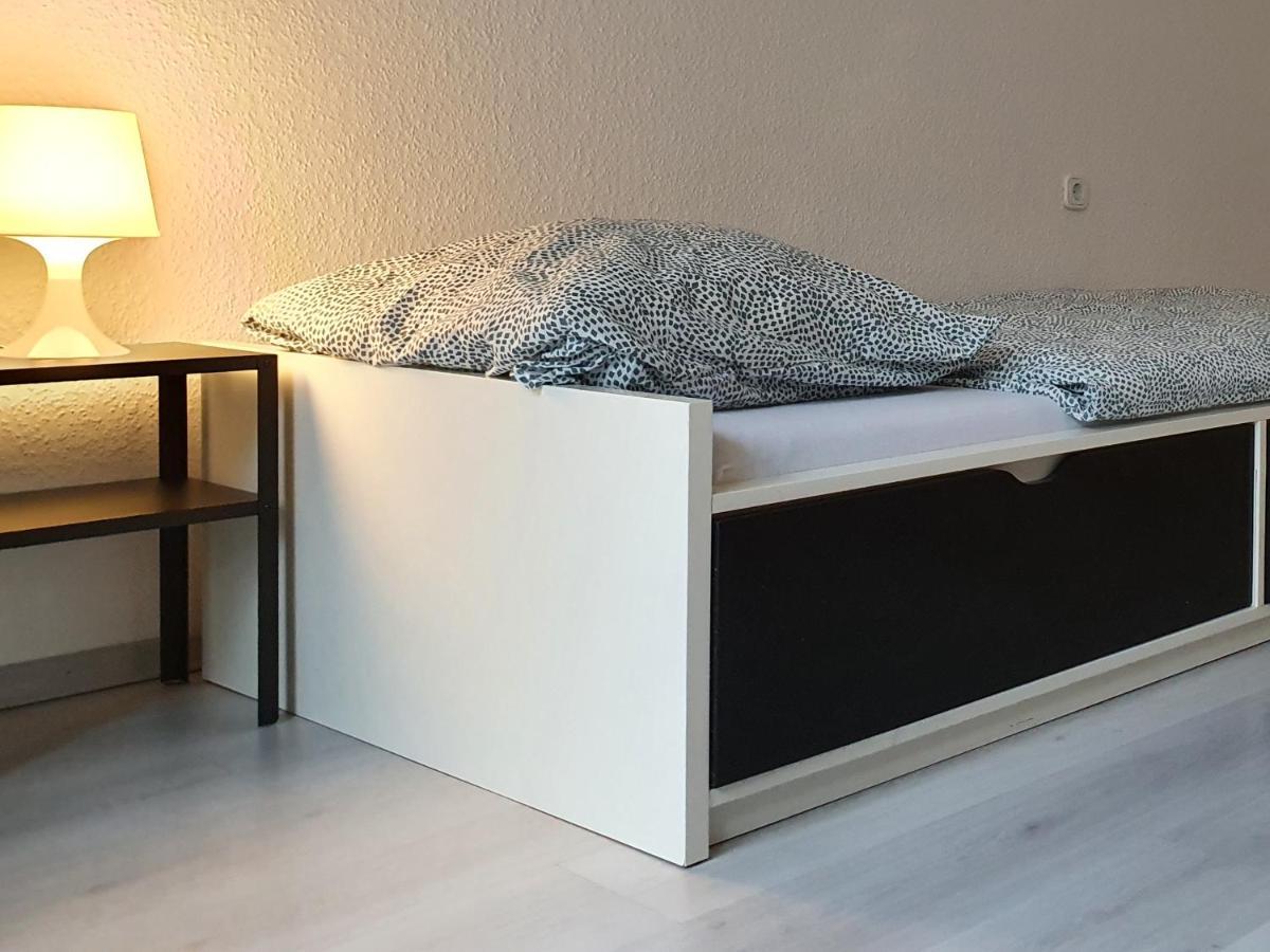 Grosse Ferienwohnung An Der Rheinpromenade Three Duisburg Dış mekan fotoğraf