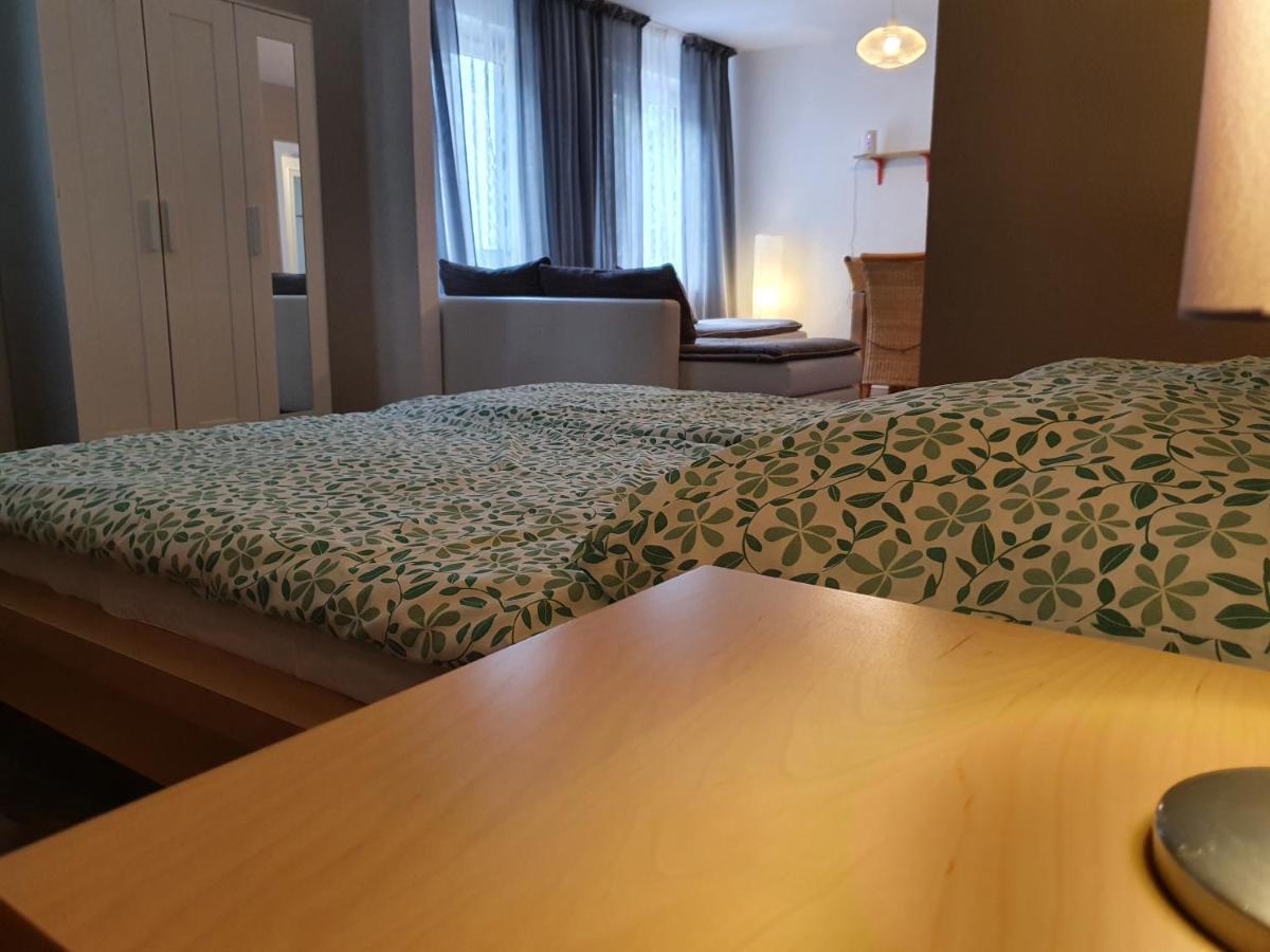 Grosse Ferienwohnung An Der Rheinpromenade Three Duisburg Dış mekan fotoğraf